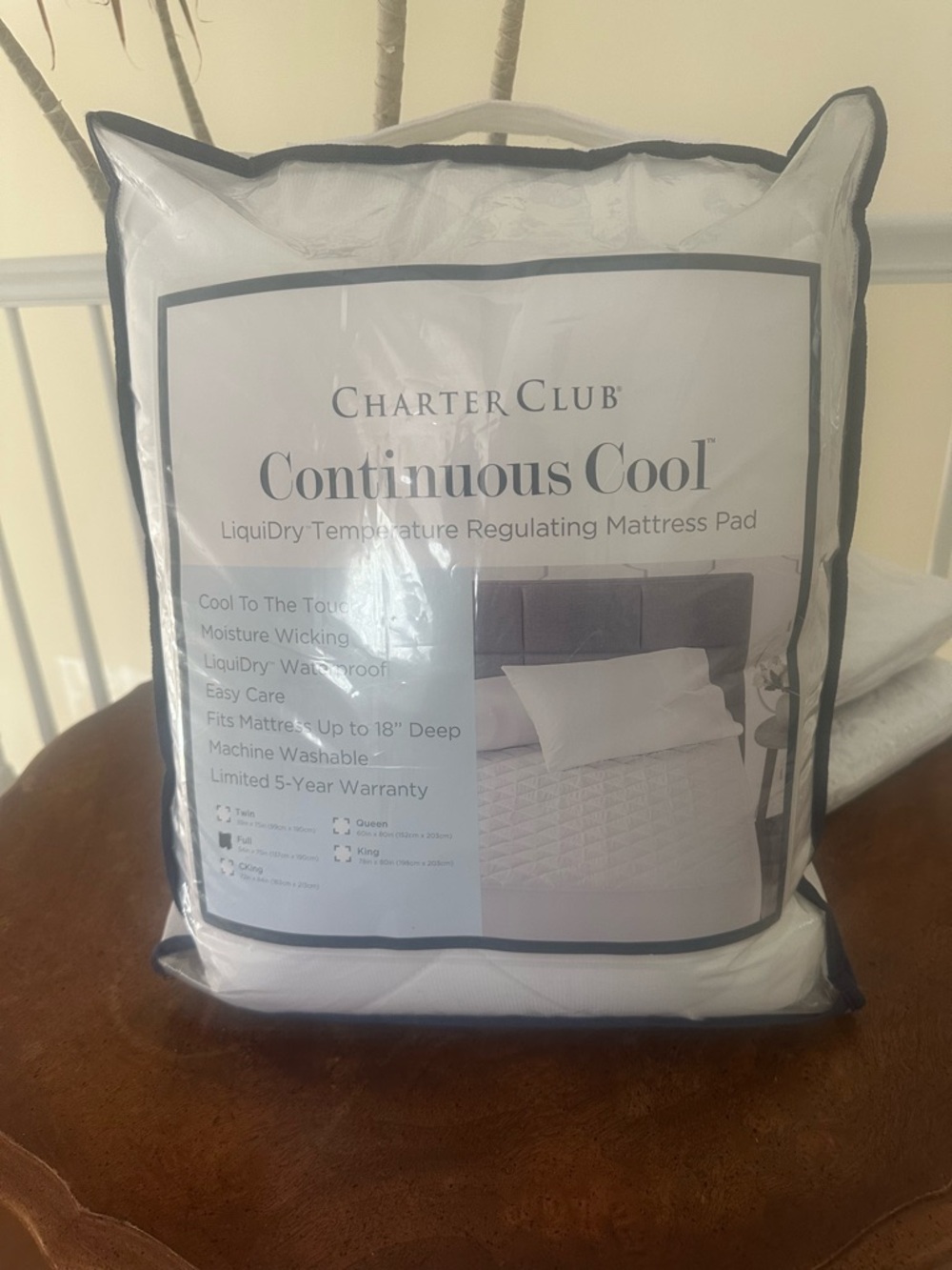 Charter Club White Continuous Cool Mattress Pad - Waterproof  size Full
NWT